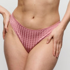 Avero String