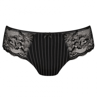 Antonia Tailleslip